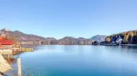 Apartment on Lake Walchensee, WiFi, with its own lake property + car parking space