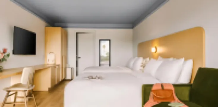 Sonder Cirrus Hotels near Disney's Magic Kingdom