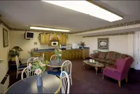 Americas Best Value Inn Litchfield Hotels in Litchfield