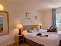 Residence Reine Marine Hotels near Parame