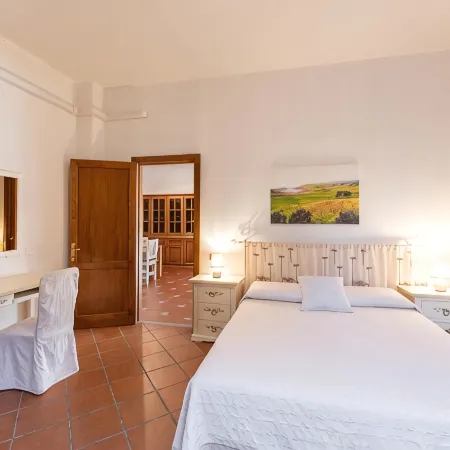 Chic Villa Antonina 2 Bedroom Apartment Sleeps 6