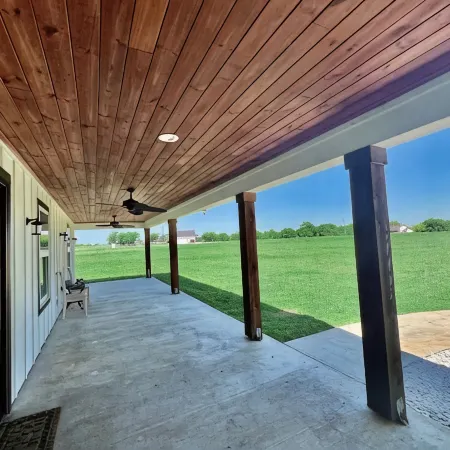 Charming 3-bedroom farmhouse with WiFi, AC in scenic Valley View