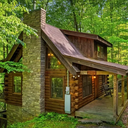 Secluded Cabin Near Dollywood with Hot Tub, Pool Table, Peace, Comfort & Privacy