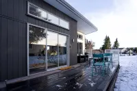 Capricorn - 2BR Easy Drive to Dark Sky Dining - Hot Springs