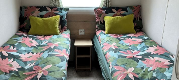 Arizona-Pura Vida Holidays Caravan with free WIFI and private parking Hotels in Clacton-on-Sea