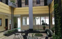 Hotel Paragon