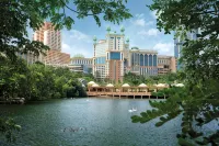 The Villas at Sunway Resort Hotel - Rooftop Pools