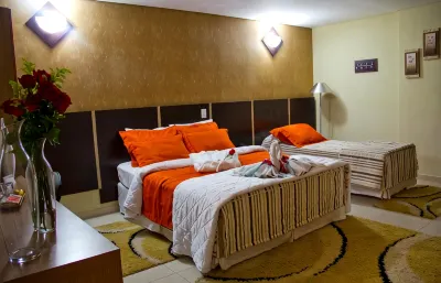 Monte Serrat Hotel Hotels near Santos Bus Station