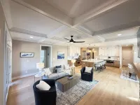 NEW Spacious 3-bedroom condo with in Fontana-on-Geneva Lake.