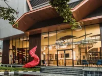 Scarletz Suites KLCC by Minshuku Отели рядом с достопримечательностью «Конгресс-центр The Intermark»