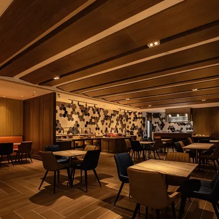 Metropolo Jinjiang Hotels (Weihai ​​ Railway Station)