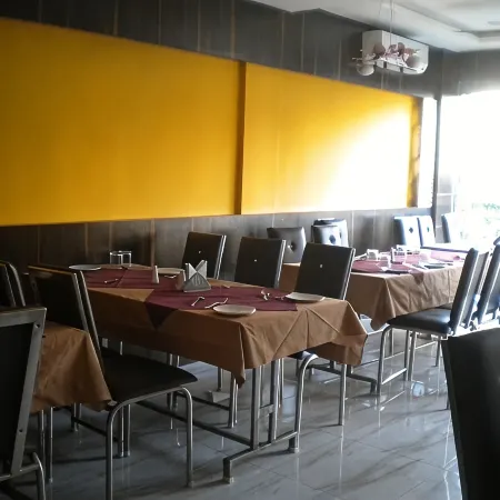 Aamantran Avenue Hotel, Ujjain