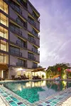 The  28th  Hotel