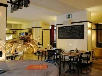 Latroupe le Berger Hotels in Ixelles