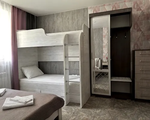 Tri Kita Hotel 브라츠크 호텔