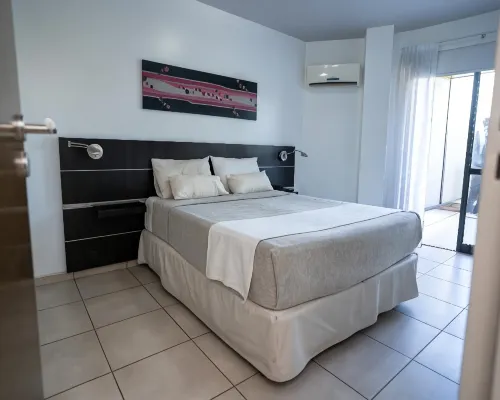 Kube Apartments Express Hotels near La Cañada