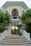 Your luxury home sleeps 10 on the World's number one Island and beach - Villas