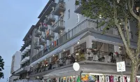 Lively Hotel - Strand