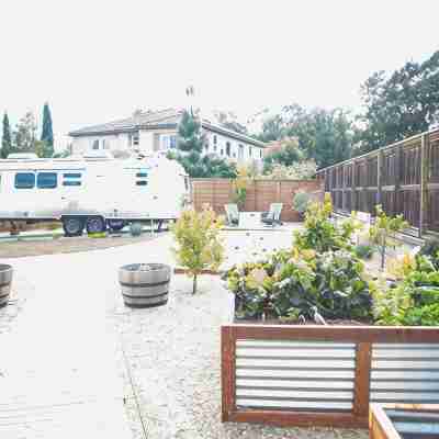 Charming Airstream Wellness Retreat in Wine Country Hotel Exterior