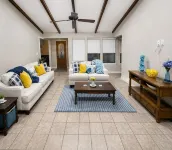 Country Comfort - Spacious Brownwood Home - 3-Star