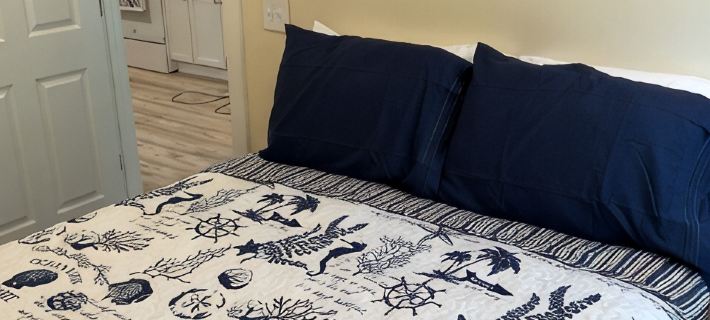 Charming 2 BR 1Bath w/Full Kitchen apartment with AC, WiFi Ellsworth Отели в г. Эллсворт