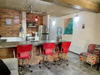 Villa Palmas, One Bedroom, Cozy Apt. Only 3 Blocks from the Beach - Homestays