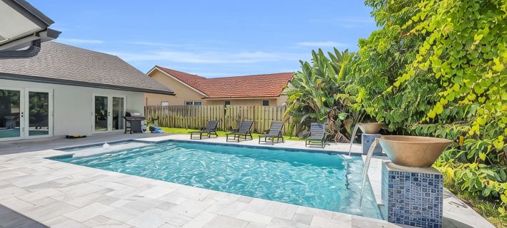 Beautiful Updated House in Delray with Heated Pool & Game Room. Close to Boca! Hotels in Delray Beach