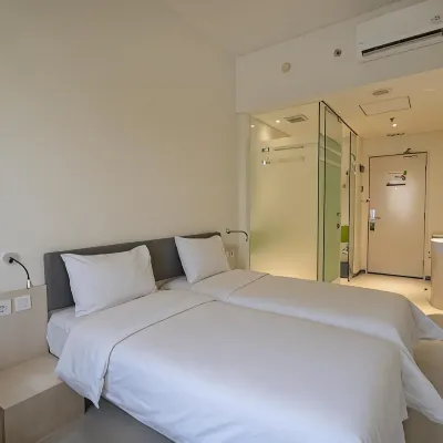 Pop! Hotel Festival Citylink Bandung Hotel dekat Stasiun Andir