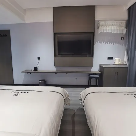 Wanrong Aijia Business Hotel