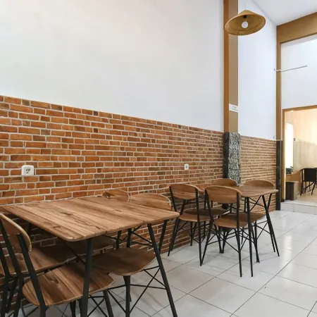 Pondok Backpacker City Square