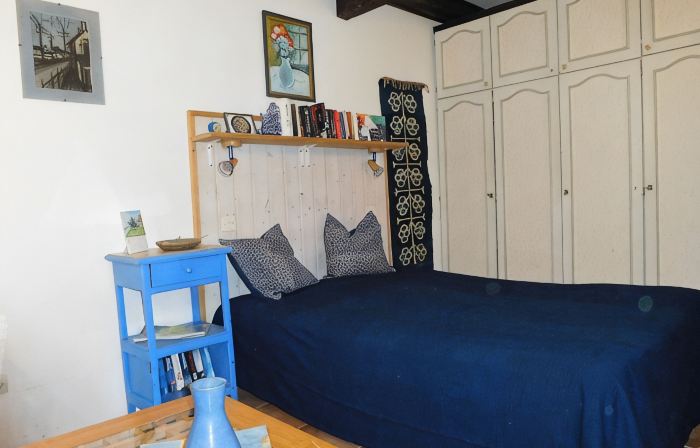 Apartment in priv. holiday home