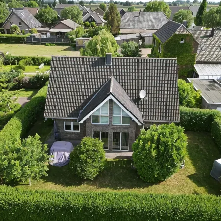 Fantastic holiday home on the left Lower Rhine between the Rhine and Wisseler See