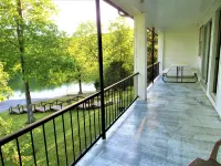 Condo #18 at Kentucky Lake's Lynnhurst Family Resort - WiFi
