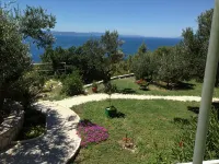 Villa in Podgora with pool, sea view, quiet location, for 2-6 people, free WiFiI - Wi-Fi
