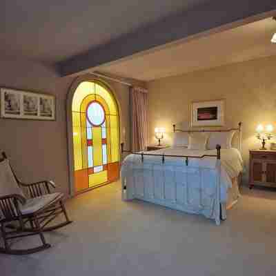 Downtown Port Townsend - Hillside Penthouse Vacation Rental Rooms