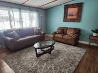 Spacious 4 bedroom home walking distance from snowmobile and orv trails - Gym