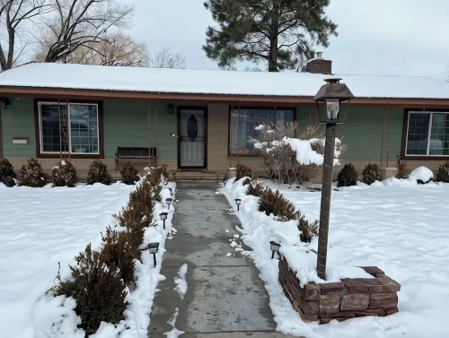 2 min from rt 66- hot tub-firepit-bocceball-bbq