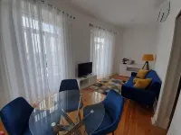 Apartamento com Localização Privilegiada em Sintra - Condos