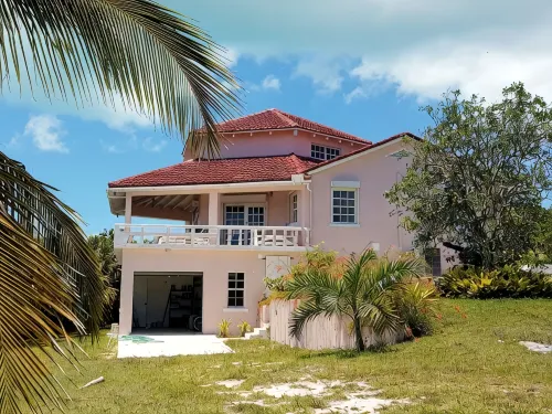Private Waterfront  Home with 18 Sea Views - 2 Bed / 2Bath - Wi-Fi