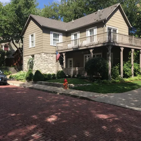 Guest House 632 Summit Street