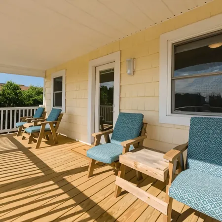 Beachside-Ocean views & Great beach access