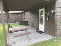 Cozy Creek Cabin: 1-Bedroom Cabin next to Pipestem Resort