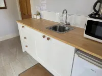 The Studio at historic farm - Farm stay in Sassafras, Australia Hotel di Devonport
