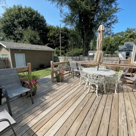 N Shore Bungalow-Close to St Joe, beaches, golf, wineries, 45 min to Notre Dame