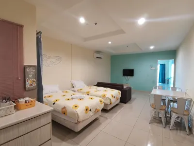 Peaceful 1-Bedroom Unit at Marina Island by JoMy Homestay Hotels in 