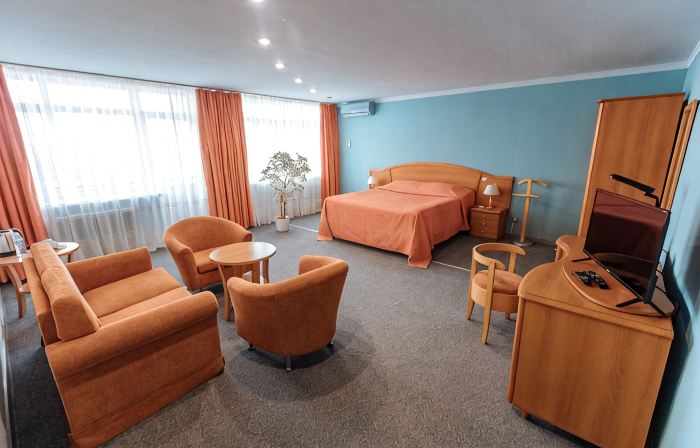 DIS President hotel (Дис Президент)