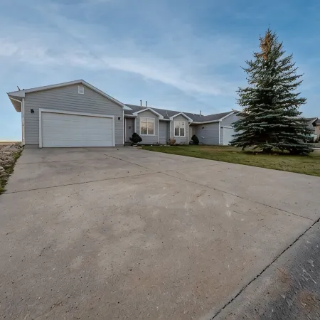 Family Friendly Townhome w/ Hot-Tub