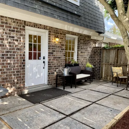 3 Bedroom Townhome in Excellent Location