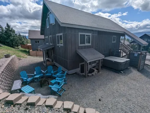 Roslyn Ridge Get-A-Way w/ hot tub