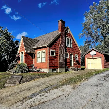 Storybook Cottage House Morehead KY 3 BR1.5 bath Downtown Hospital MSU